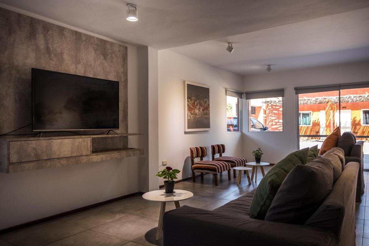 Costalago Suites- By Hvh Villa Carlos Paz Exterior photo